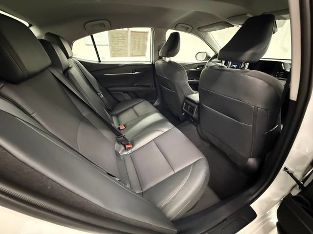 Certified 2025 Toyota Camry XLE AWD/4WD image 7