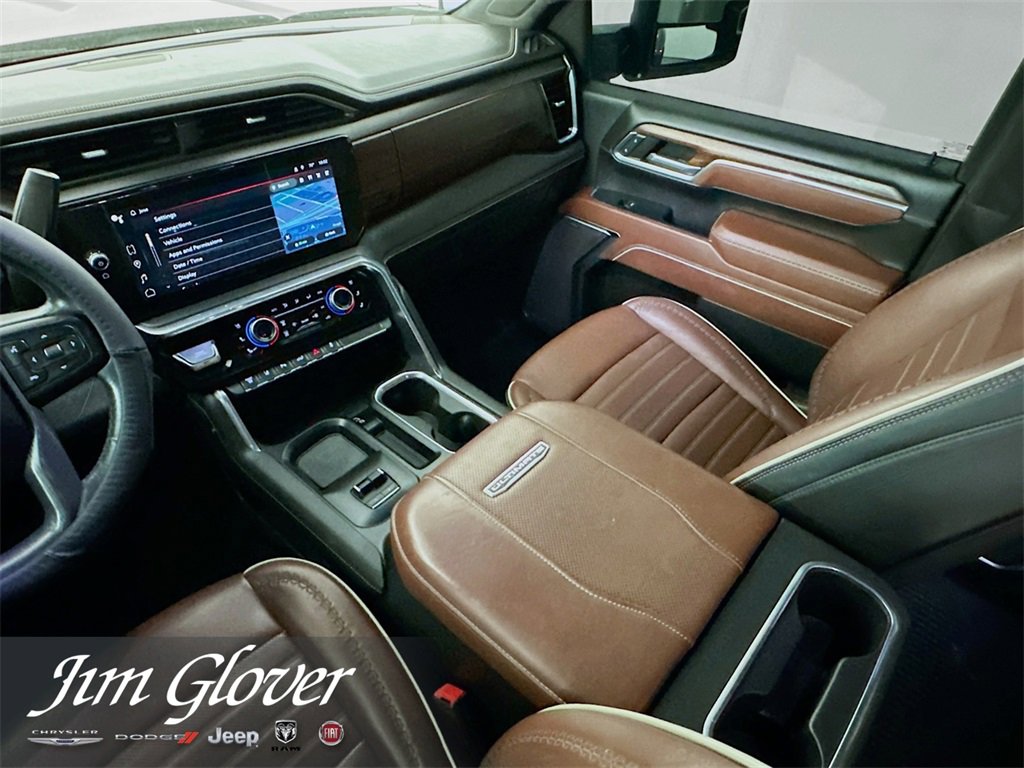 Used 2024 GMC Sierra 3500 Denali Ultimate image 19