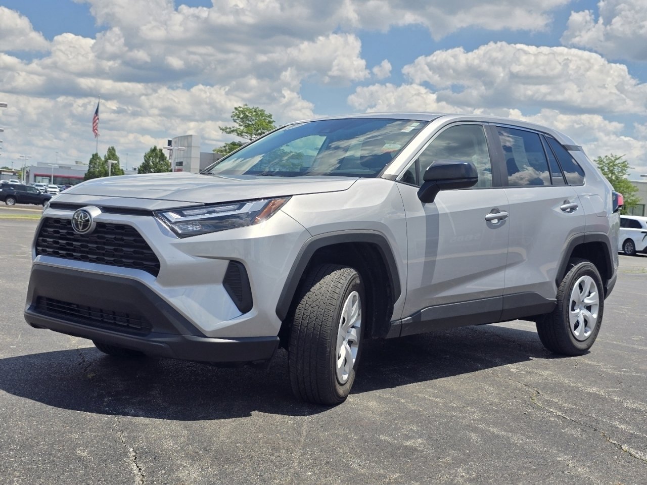 Certified 2024 Toyota RAV4 LE AWD/4WD image 9