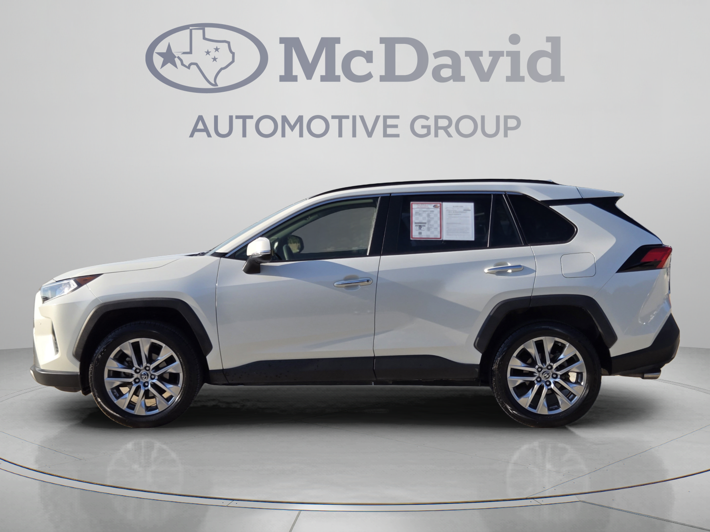 Used 2019 Toyota RAV4 Limited w/ Advanced Technology Package AWD/4WD image 2