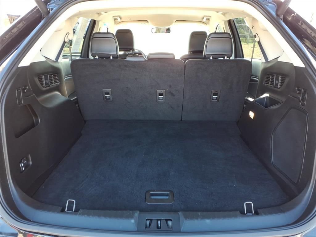 Used 2024 Ford Edge Titanium image 11