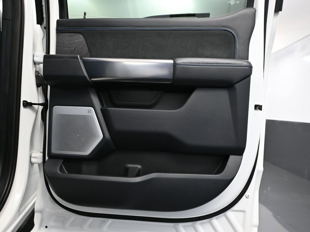 Used 2025 Ford F250 Platinum image 45