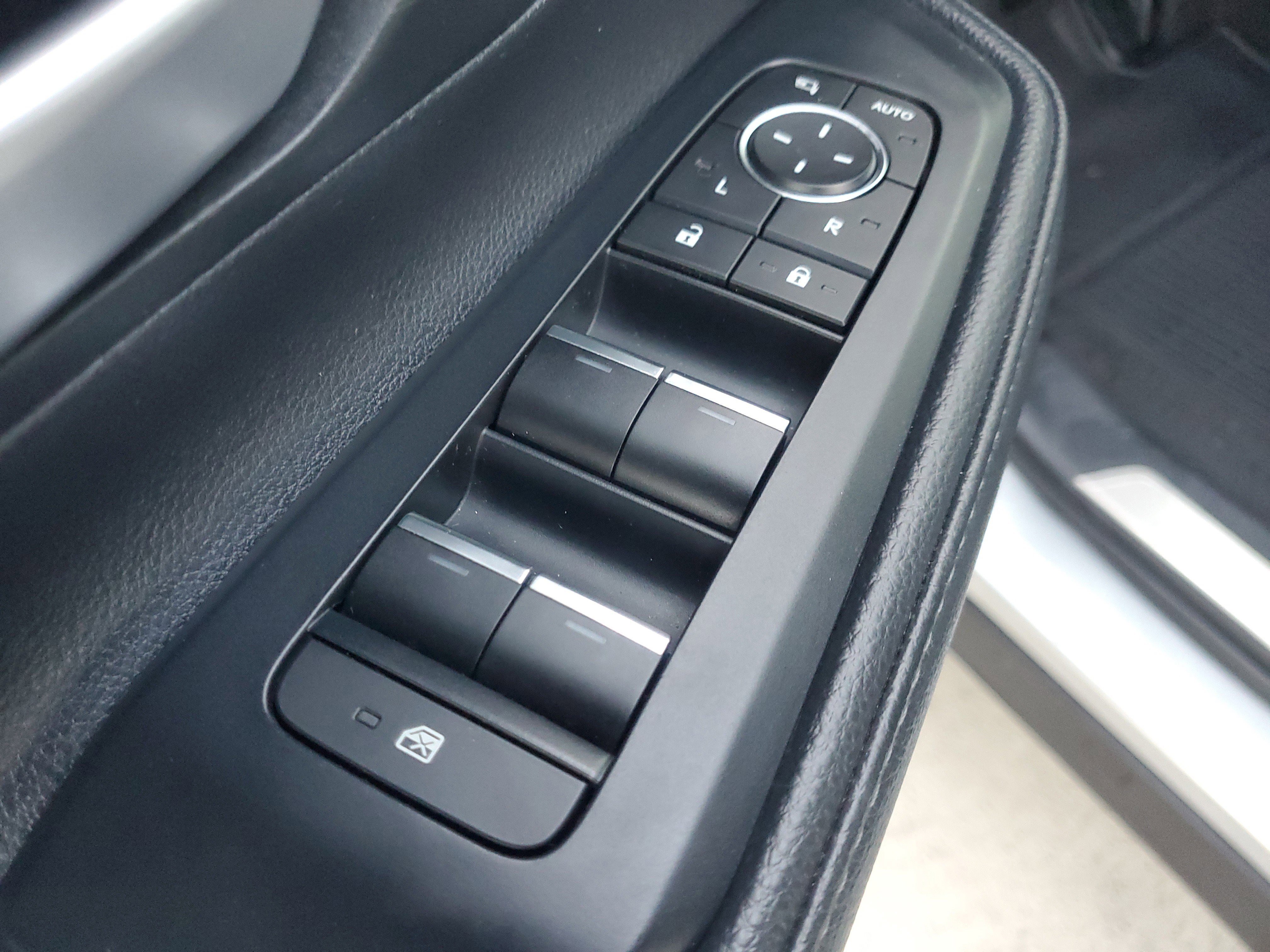 Used 2024 Toyota Grand Highlander Limited image 20