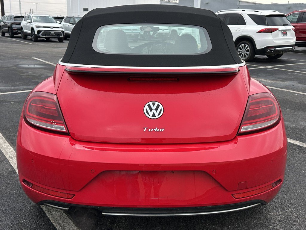 Used 2018 Volkswagen Beetle 2.0T SE image 3