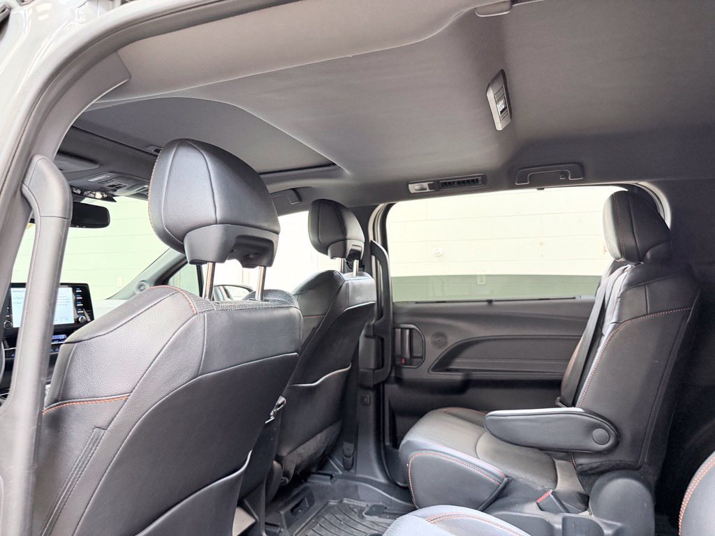 Used 2024 Toyota Sienna XSE w/ XSE Premium Package AWD/4WD image 20