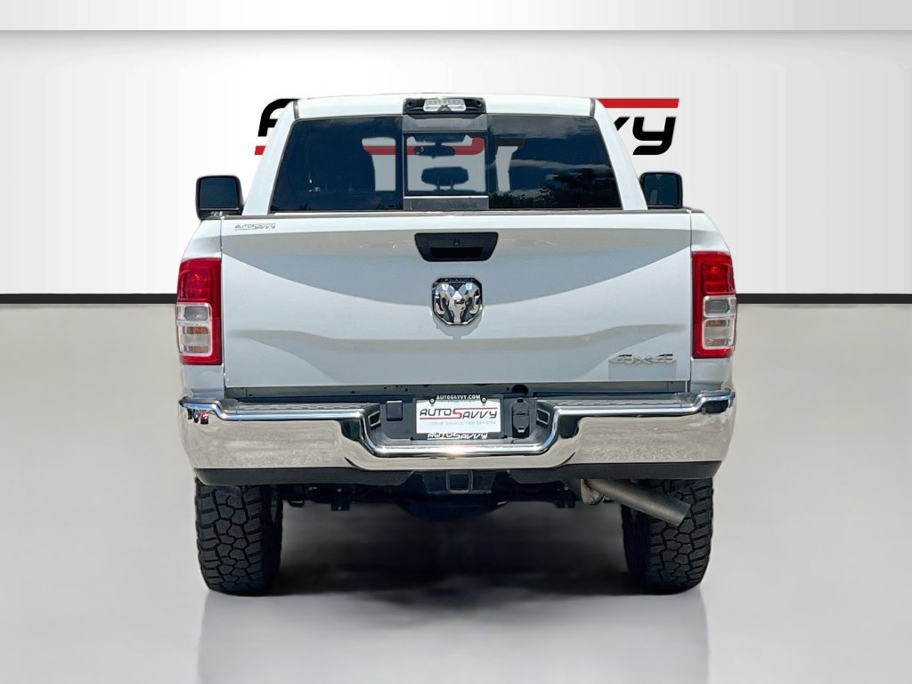 Used 2024 RAM 2500 Tradesman w/ Chrome Appearance Group AWD/4WD image 6