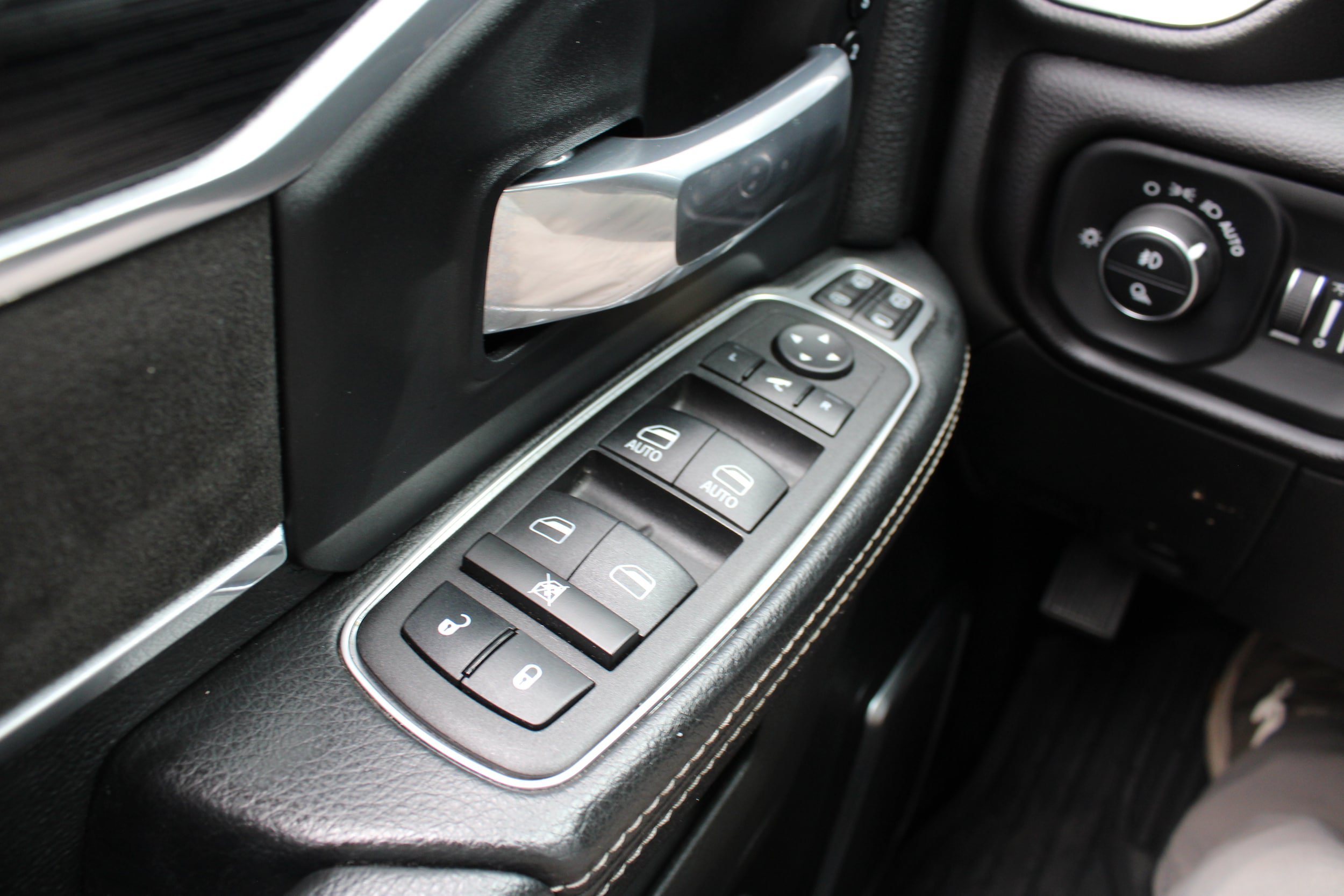 Certified 2023 RAM 3500 Laramie AWD/4WD image 25