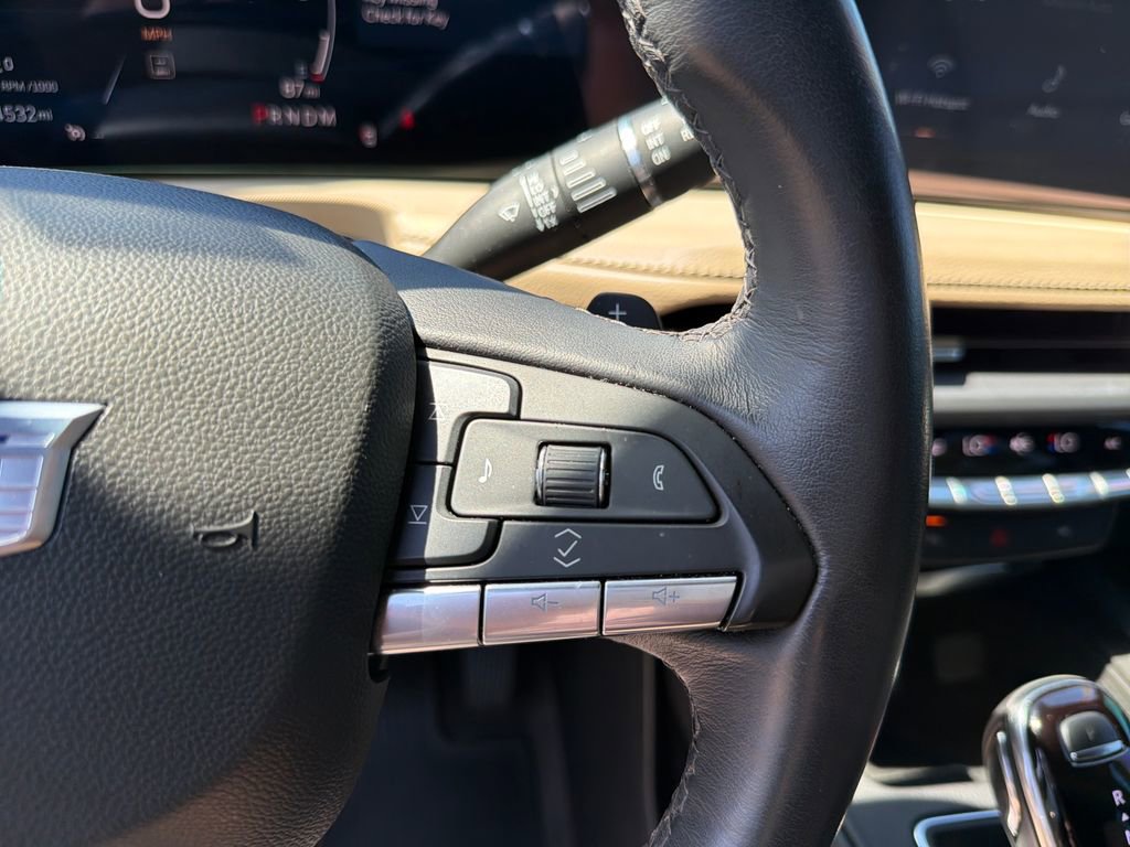 Used 2024 Cadillac XT4 Luxury image 31