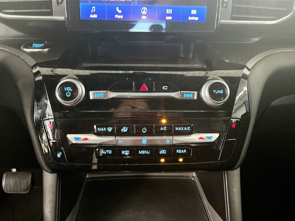 Used 2022 Ford Explorer ST-Line image 16