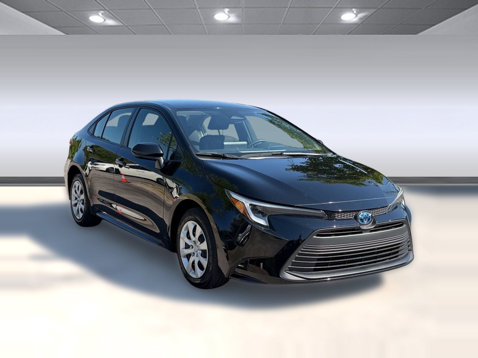 Used 2025 Toyota Corolla LE FWD image 7