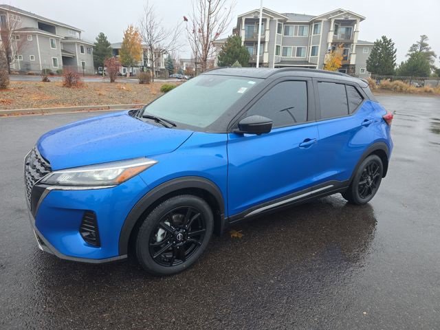 Used 2023 Nissan Kicks SR image 7