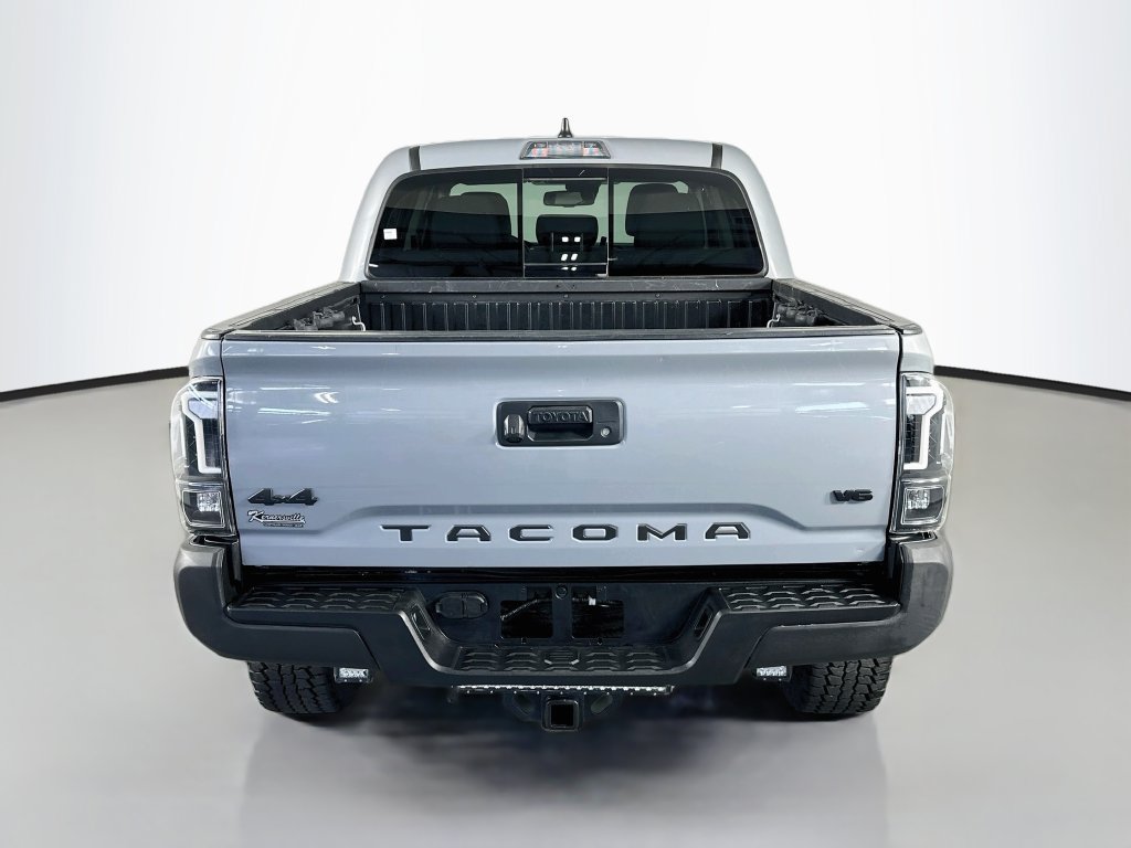 Used 2021 Toyota Tacoma SR5 AWD/4WD image 6