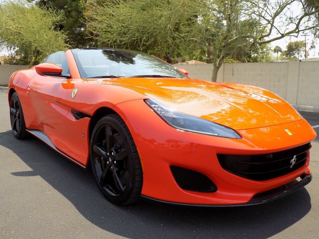 Used 2020 Ferrari Portofino RWD image 3