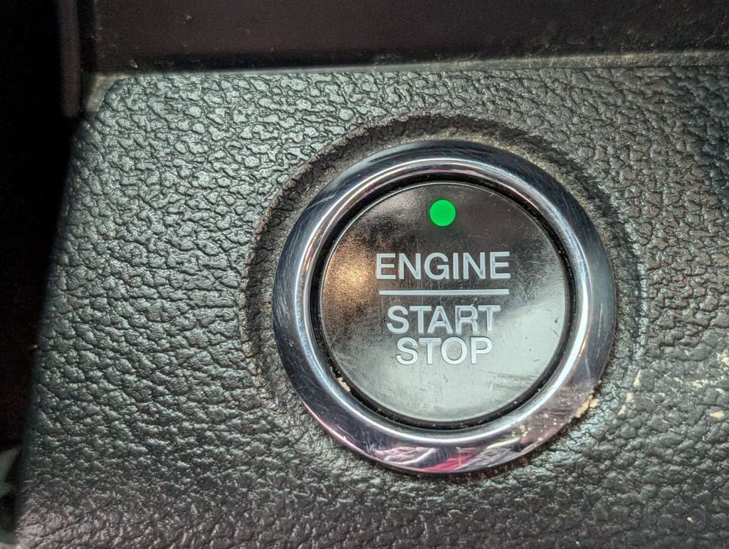 Used 2019 Ford F150 Platinum w/ Equipment Group 701A Luxury image 40