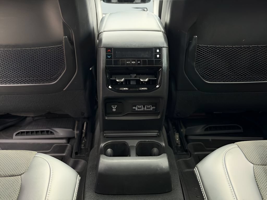 Used 2022 Jeep Grand Cherokee L Laredo AWD/4WD image 50