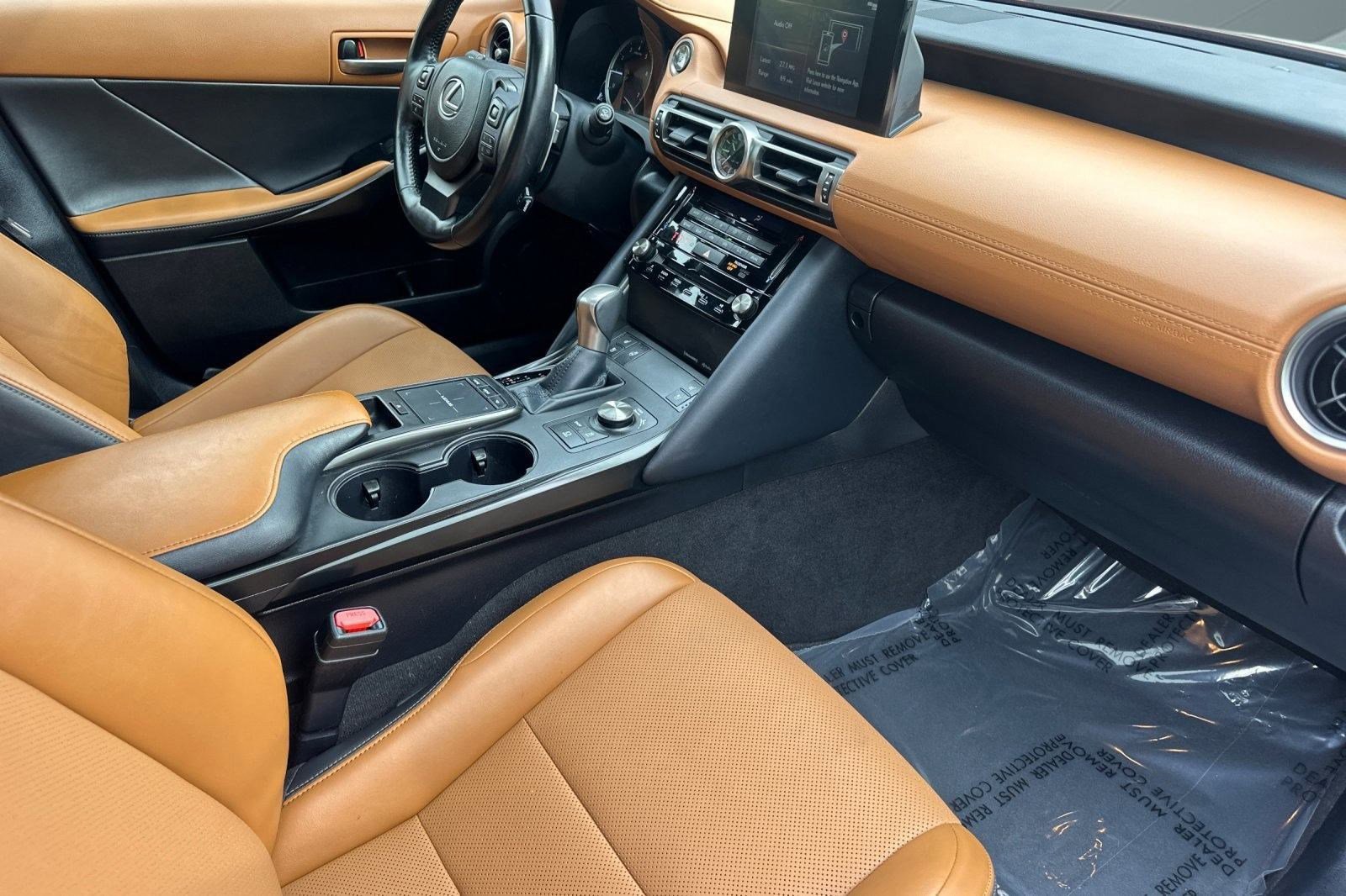 Used 2021 Lexus IS 300 w/ Comfort Package image 31