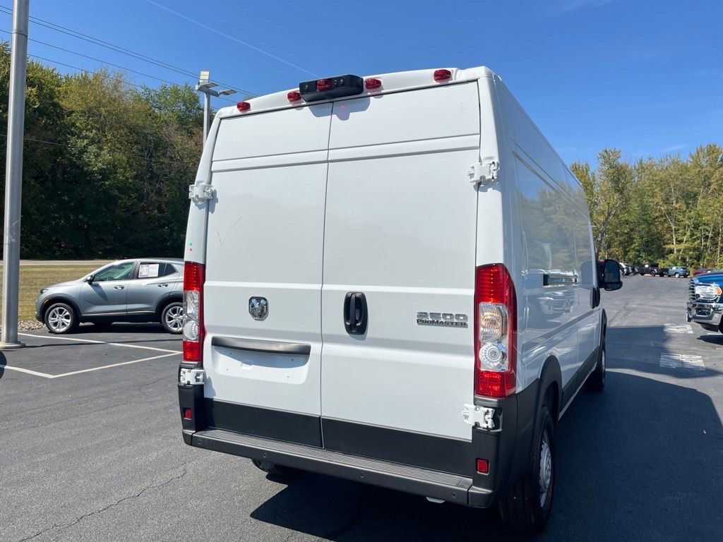 Used 2025 RAM ProMaster 2500 w/ Safety Group image 4