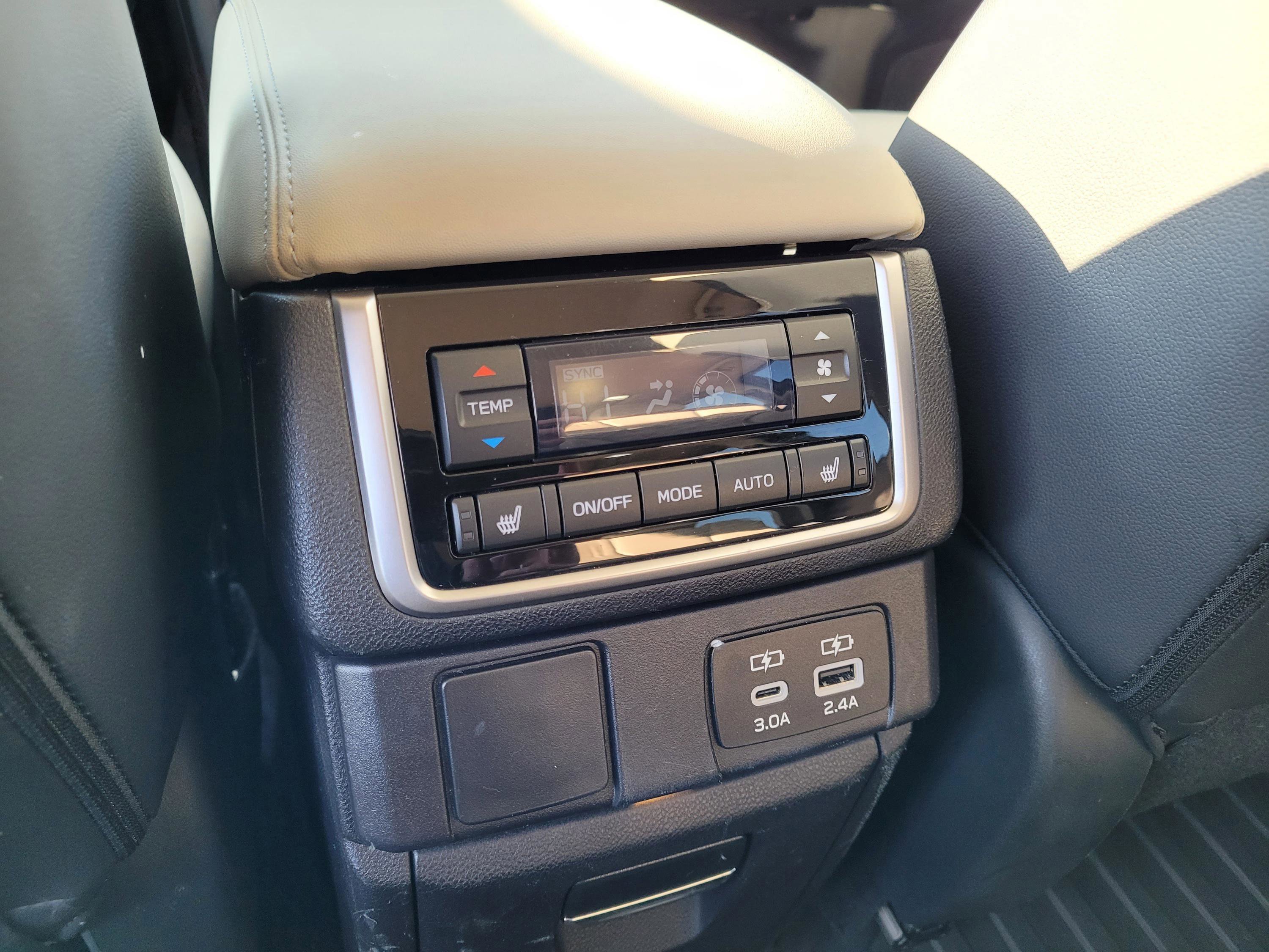 Used 2023 Subaru Ascent Limited w/ Popular Package #2A image 16