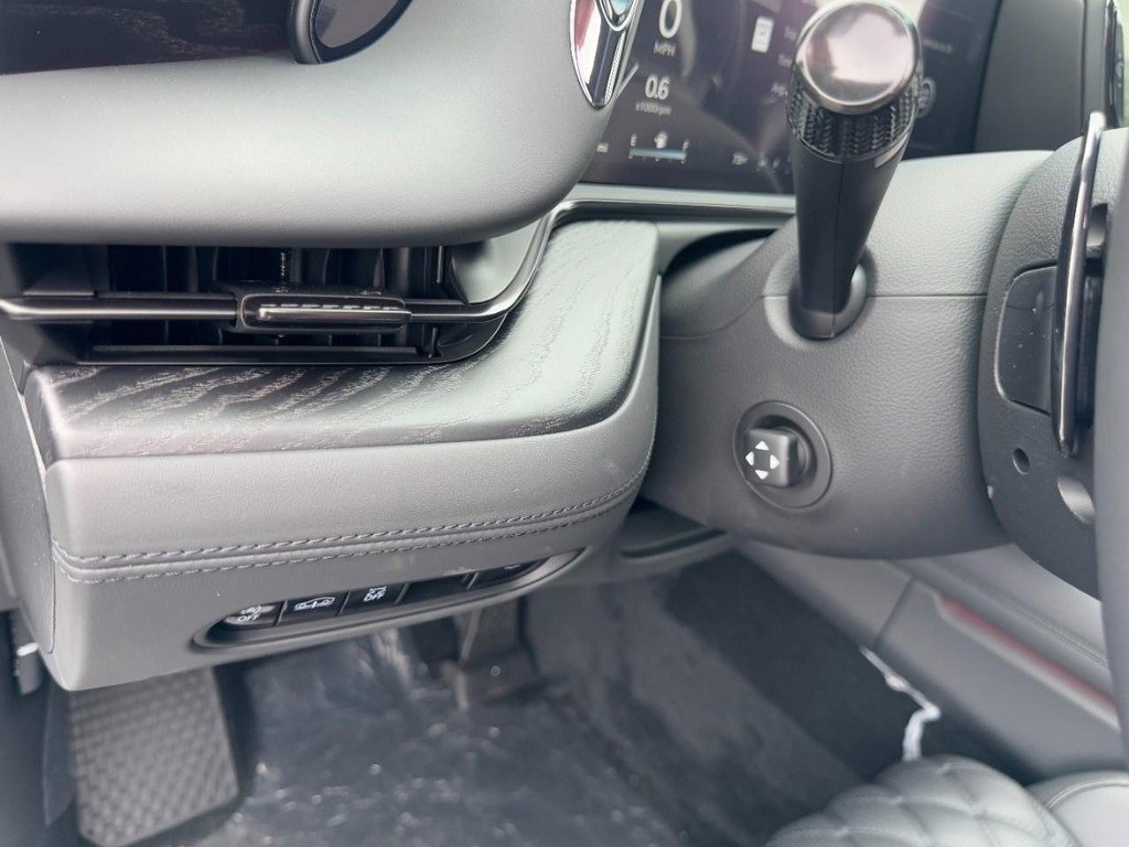 New 2026 Genesis G90 3.5T Prestige image 12