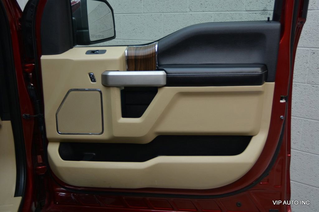 Used 2015 Ford F150 Lariat w/ Equipment Group 502A Luxury AWD/4WD image 8