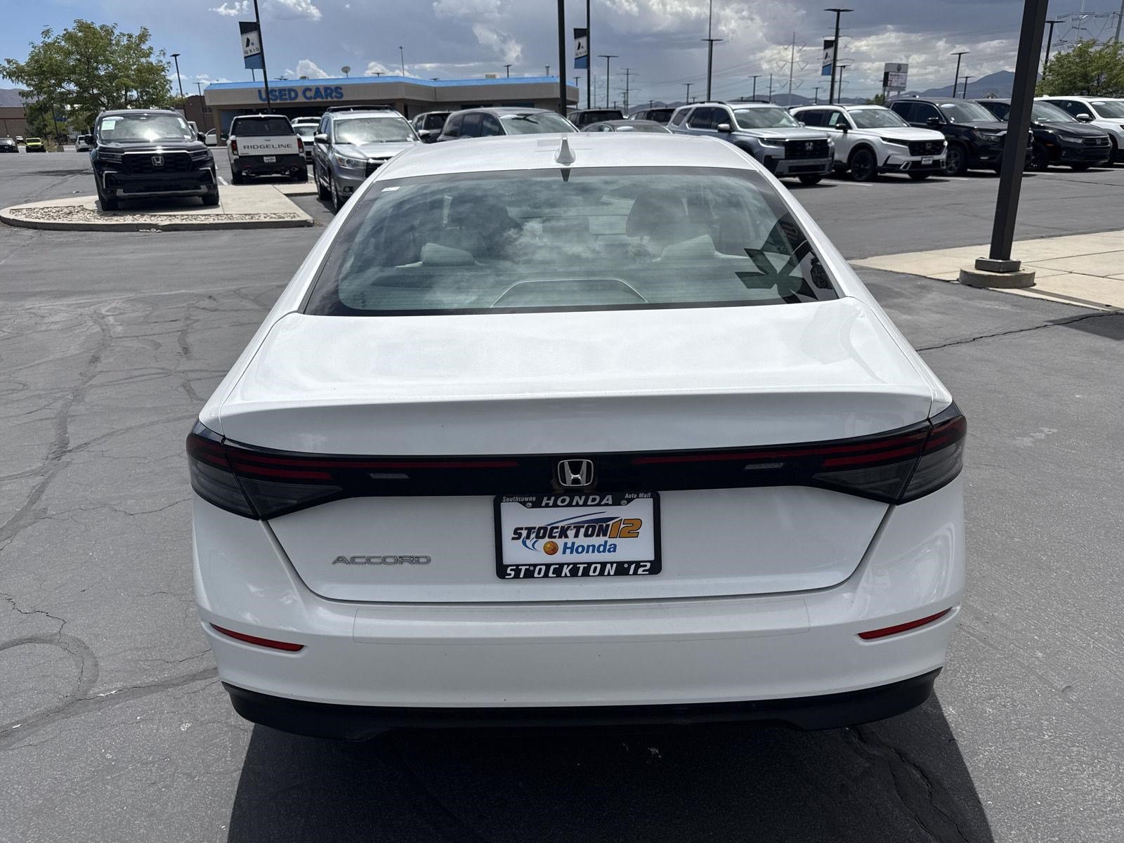 Certified 2023 Honda Accord EX image 7