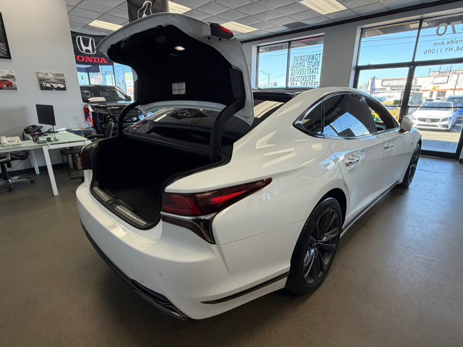 Used 2018 Lexus LS 500 F Sport w/ Accessory Package (Z1) image 29