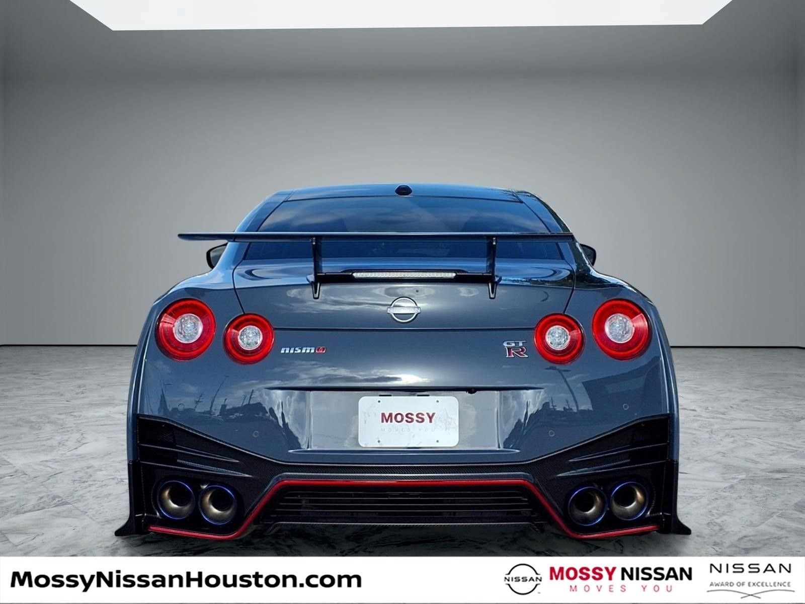Used 2021 Nissan GT-R NISMO AWD/4WD image 7