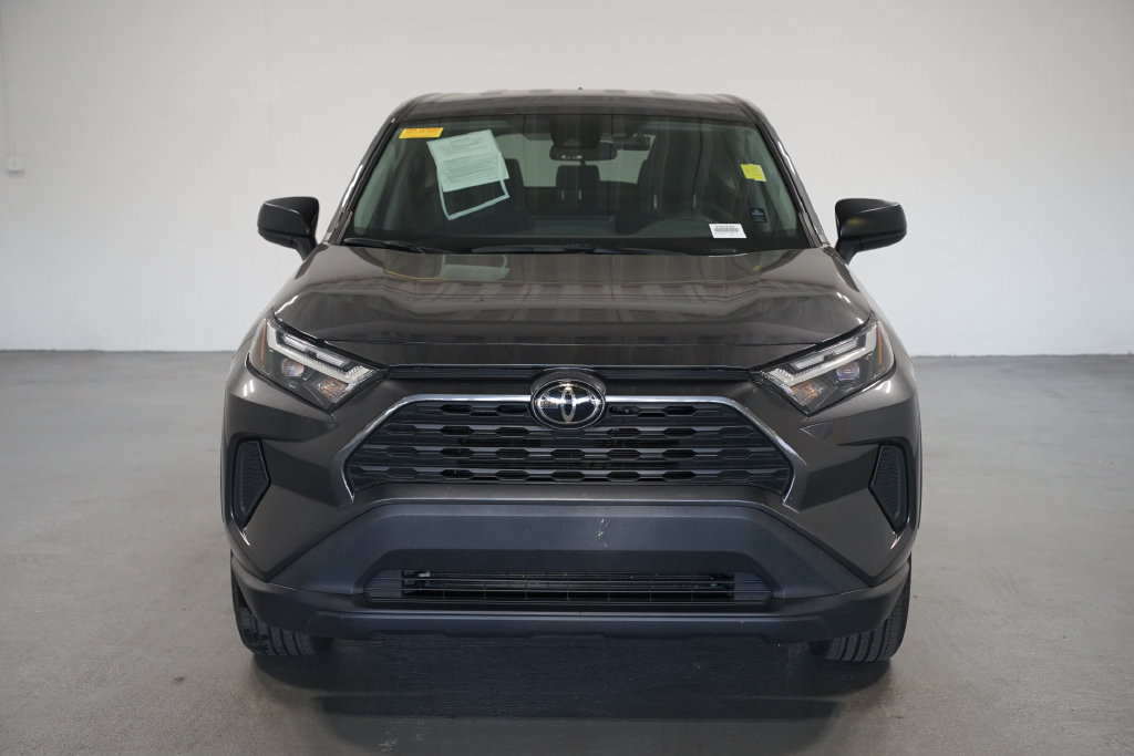 Used 2023 Toyota RAV4 LE AWD/4WD image 2