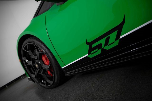 Used 2024 Lamborghini Huracan EVO image 31