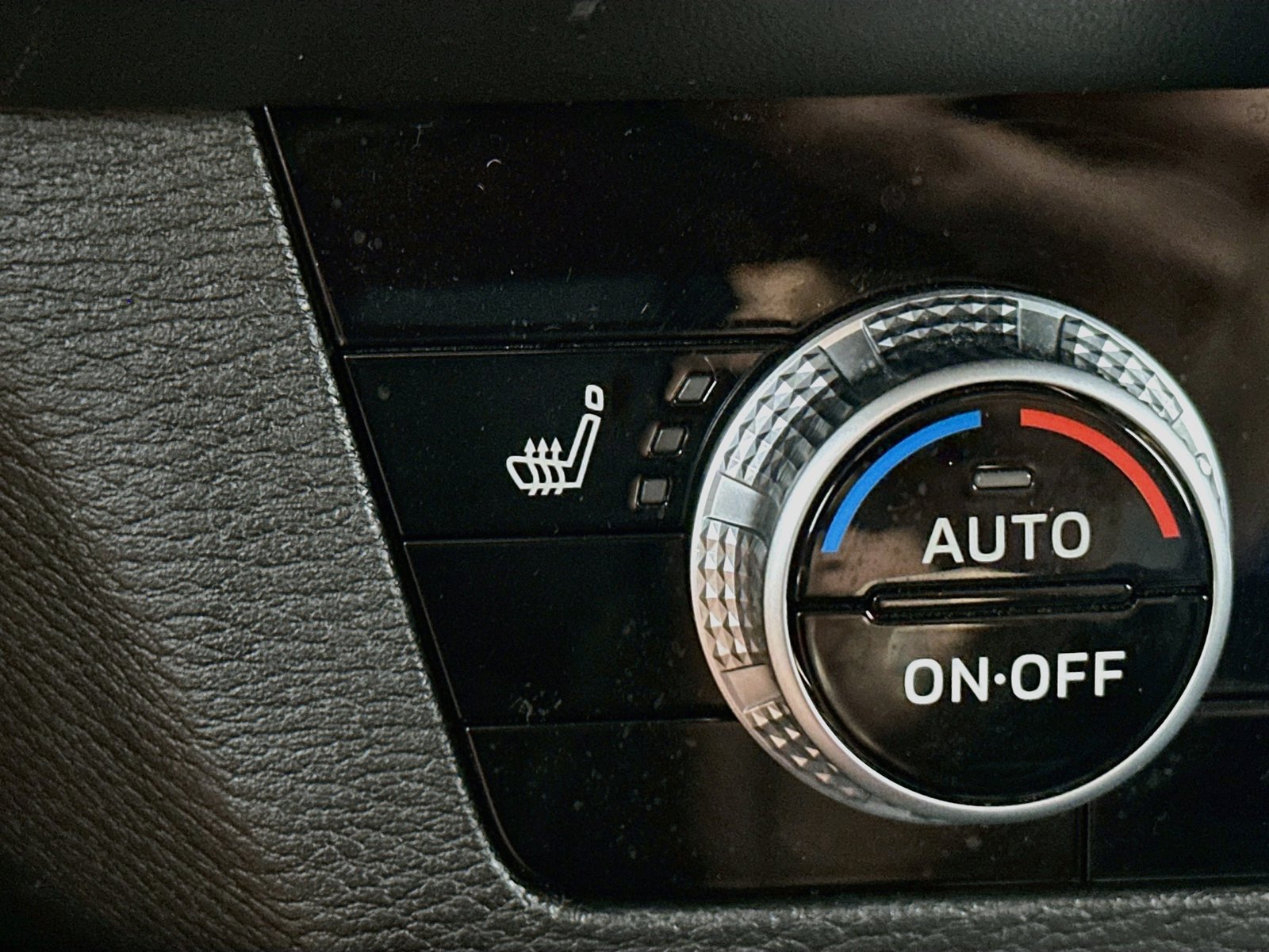 Used 2022 Mitsubishi Outlander SE AWD/4WD image 19