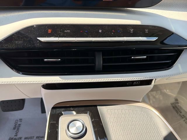 New 2026 Buick Enclave Avenir w/ Super Cruise Package AWD/4WD image 25