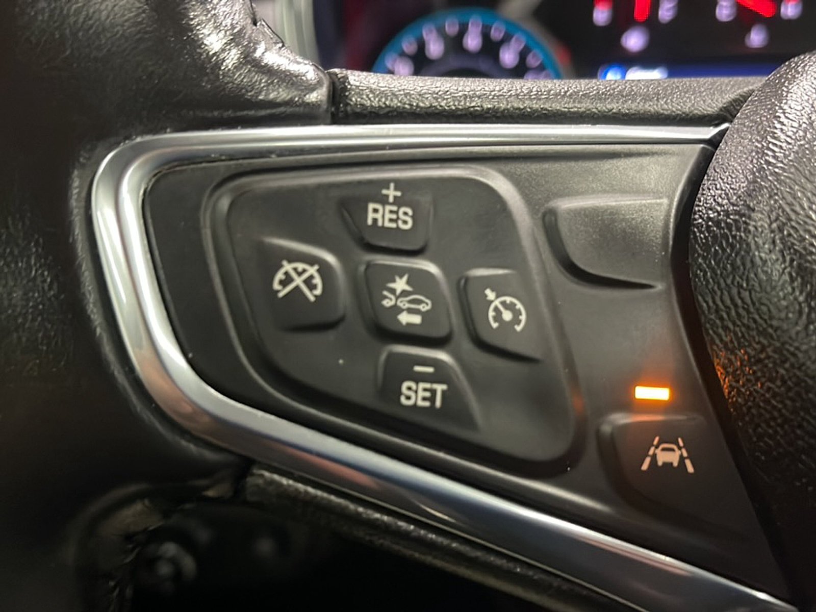 Used 2020 Chevrolet Equinox LT w/ Sport Edition AWD/4WD image 6