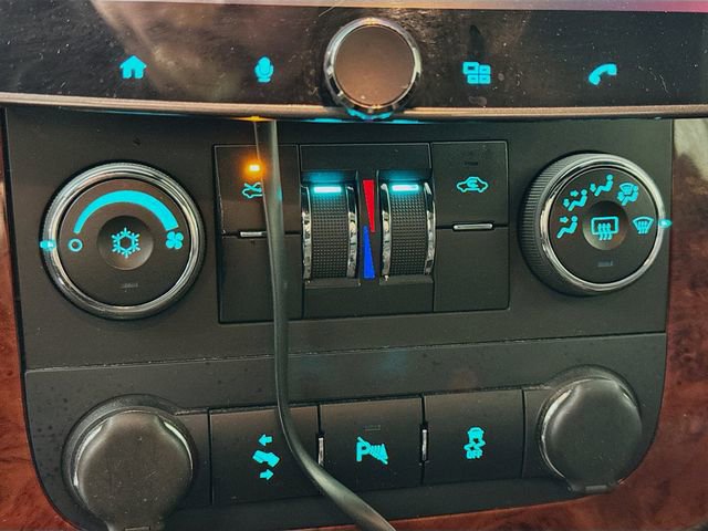 Used 2012 Chevrolet Avalanche LS w/ All-Star Edition image 16