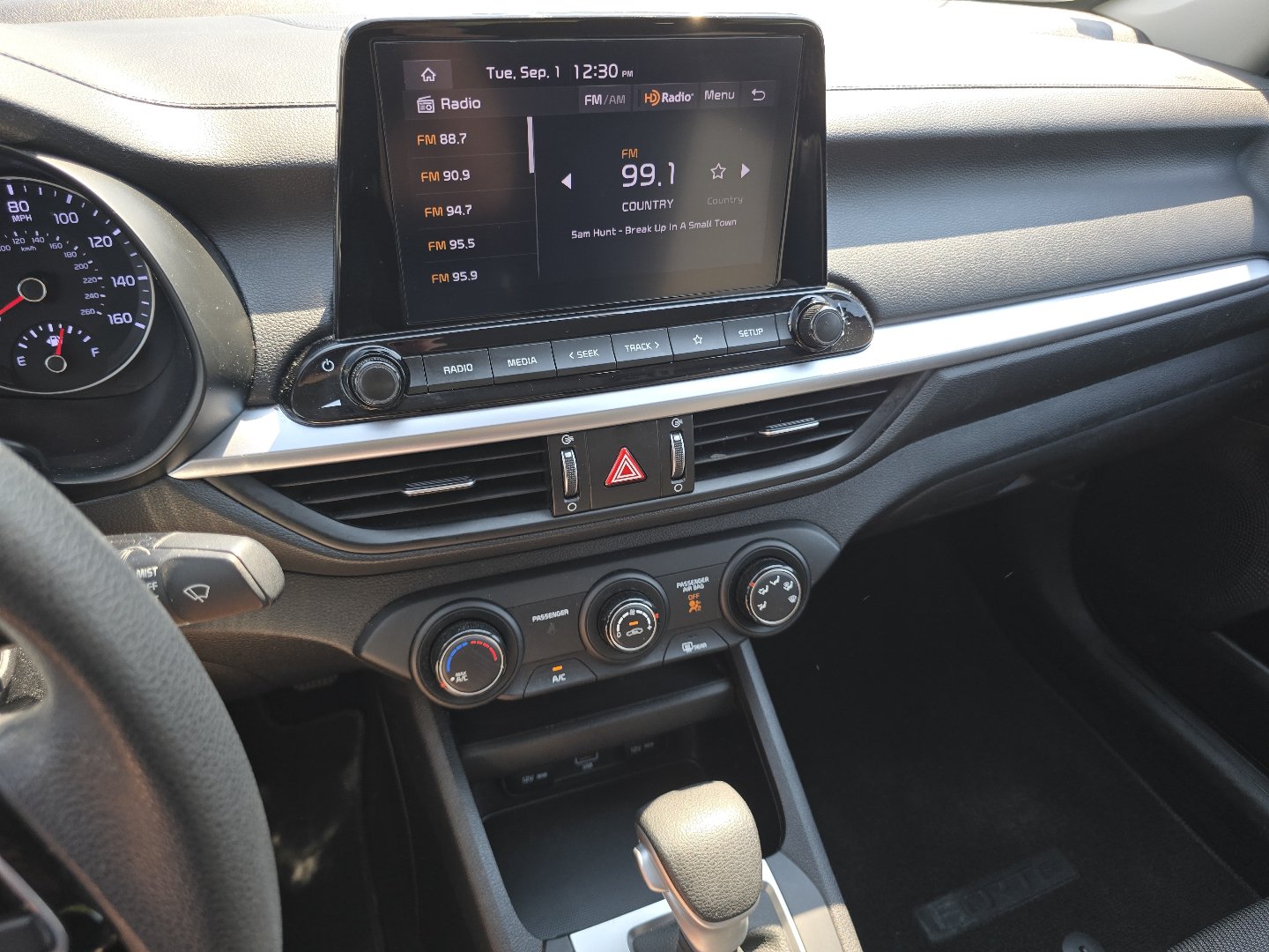 Used 2023 Kia Forte LXS FWD image 32