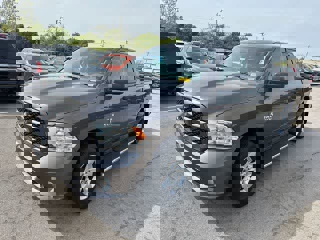 Used 2016 RAM 1500 Express AWD/4WD image 2