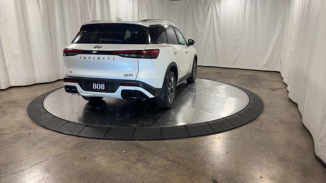 Certified 2025 INFINITI QX60 Luxe w/ Vision Package image 9