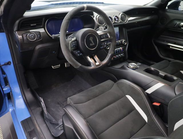 Used 2022 Ford Mustang Shelby GT500 w/ Carbon Fiber Track Pack image 7