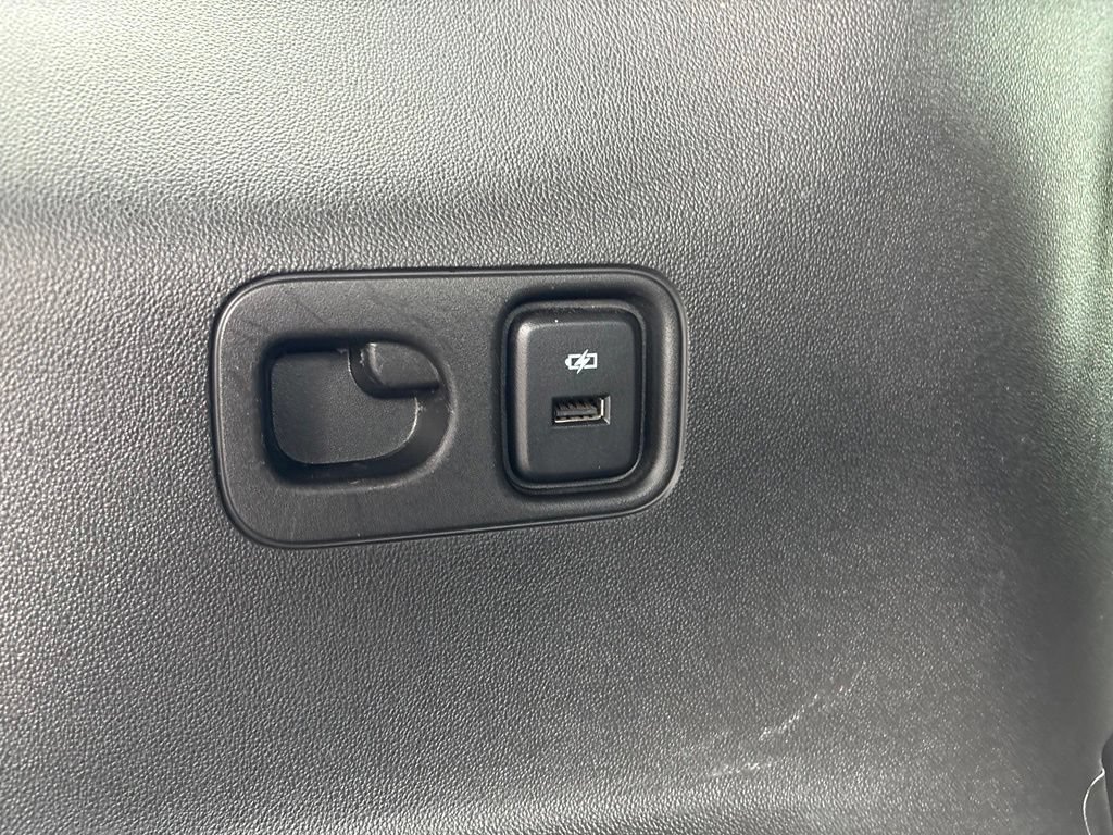 Used 2018 GMC Acadia SLE FWD image 21