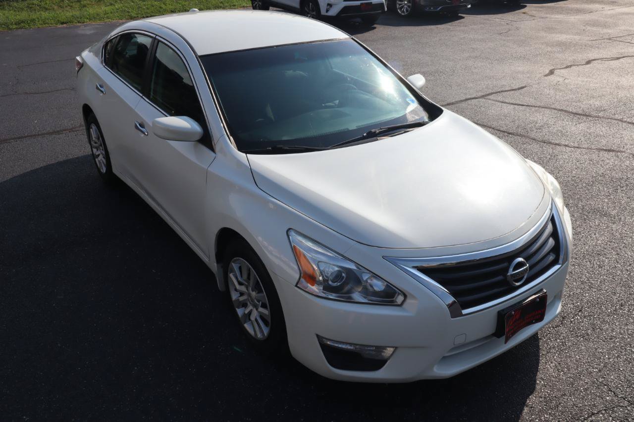 Used 2014 Nissan Altima 2.5 S w/ Display Audio Package FWD image 12