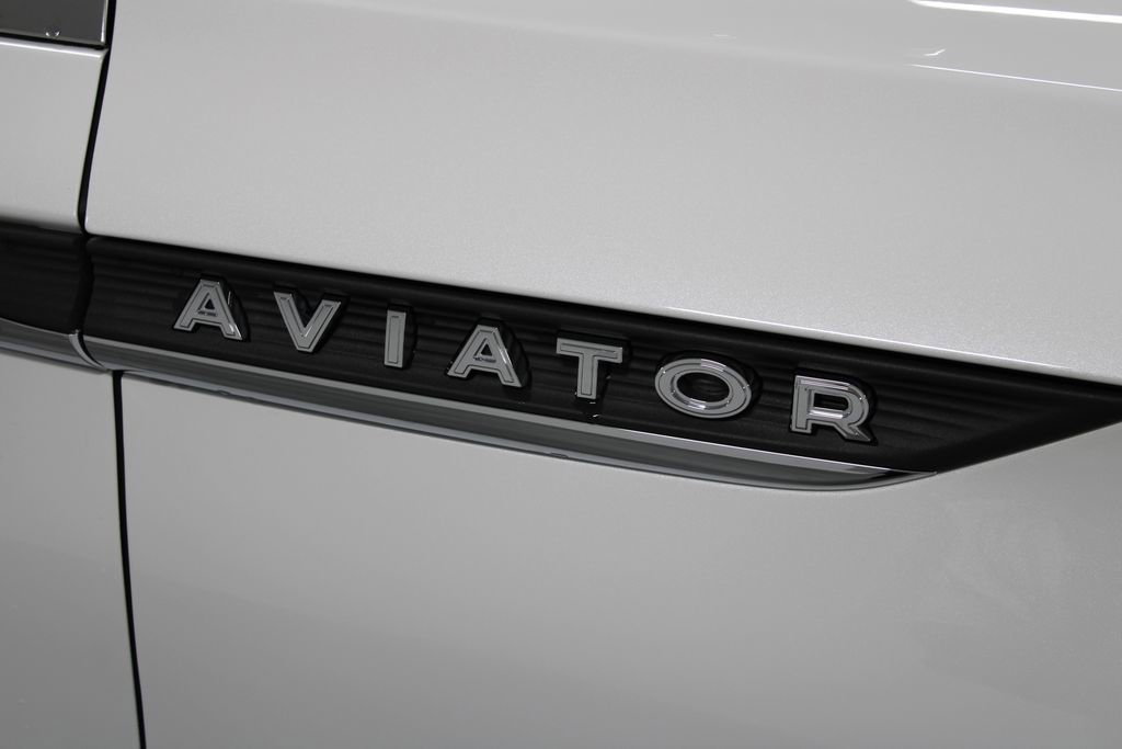 New 2026 Lincoln Aviator Reserve image 11