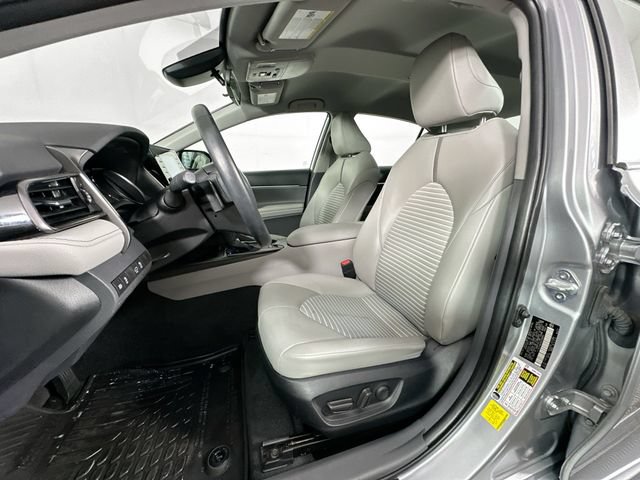 Used 2022 Toyota Camry SE FWD image 16