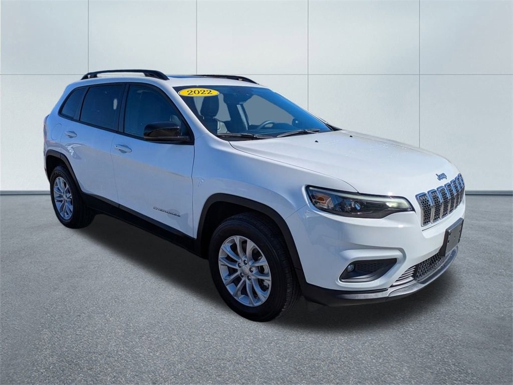 Used 2022 Jeep Cherokee Latitude Lux w/ Sun & Sound Group