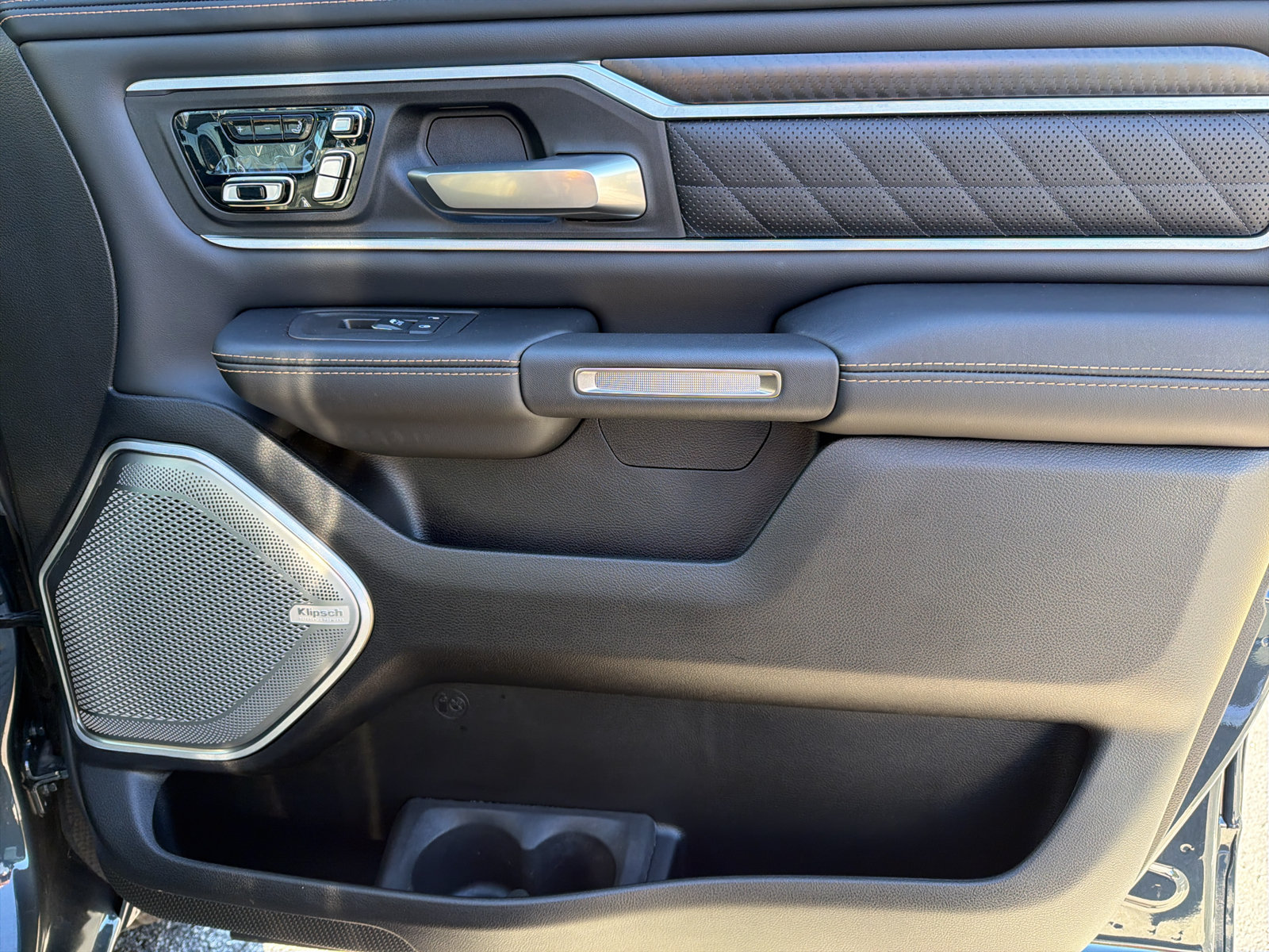 Used 2026 RAM 1500 Tungsten AWD/4WD image 27