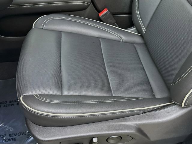Used 2025 GMC Yukon XL Elevation AWD/4WD image 22