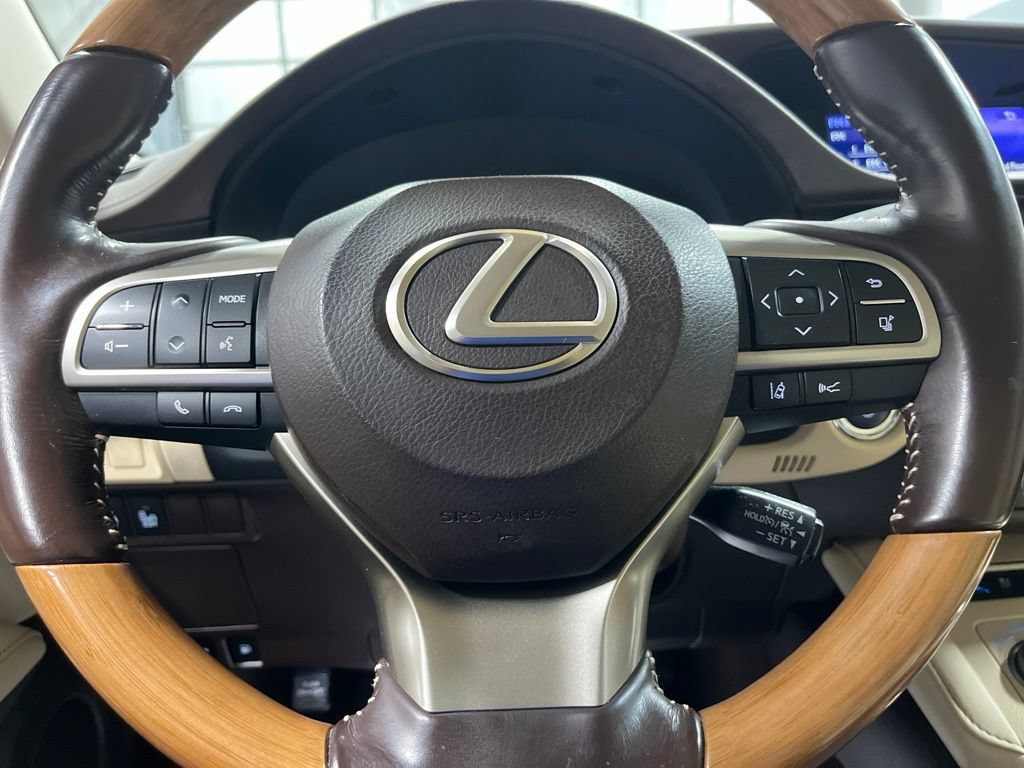 Used 2017 Lexus ES 300h w/ Luxury Package FWD image 22