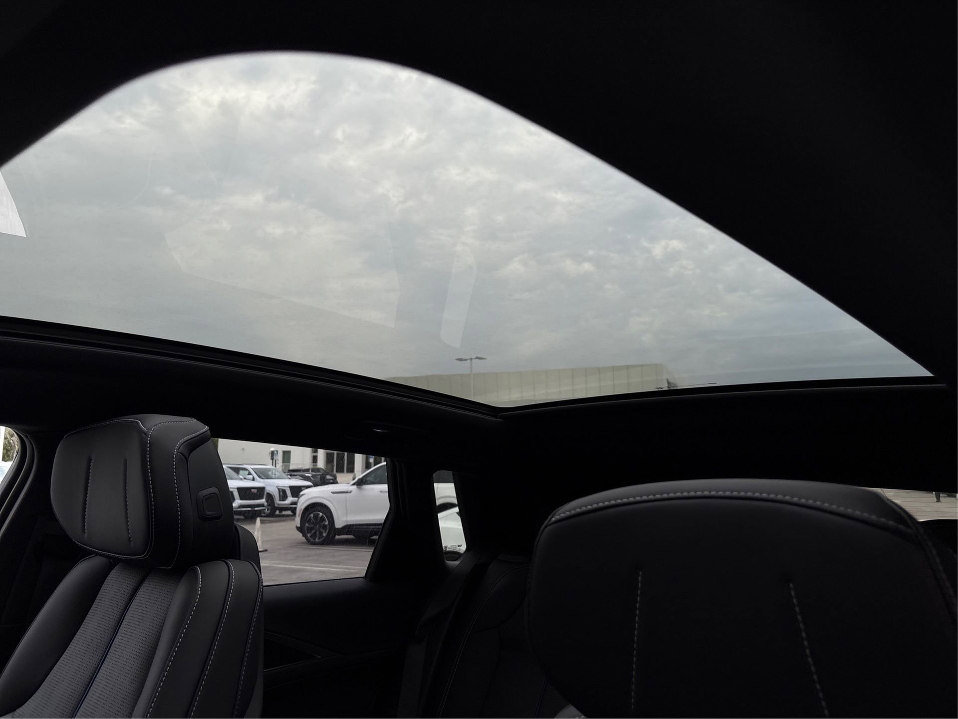 New 2026 Cadillac Lyriq Sport image 32