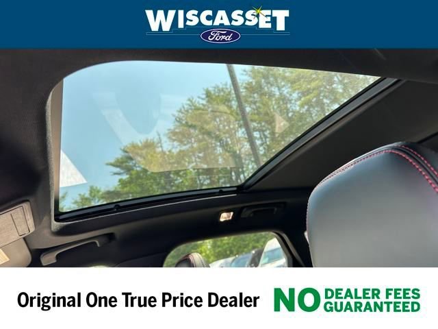 New 2025 Ford Escape ST-Line Select w/ Tech Pack #1 AWD/4WD image 8