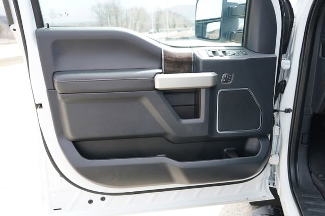 Used 2022 Ford F250 Lariat image 9