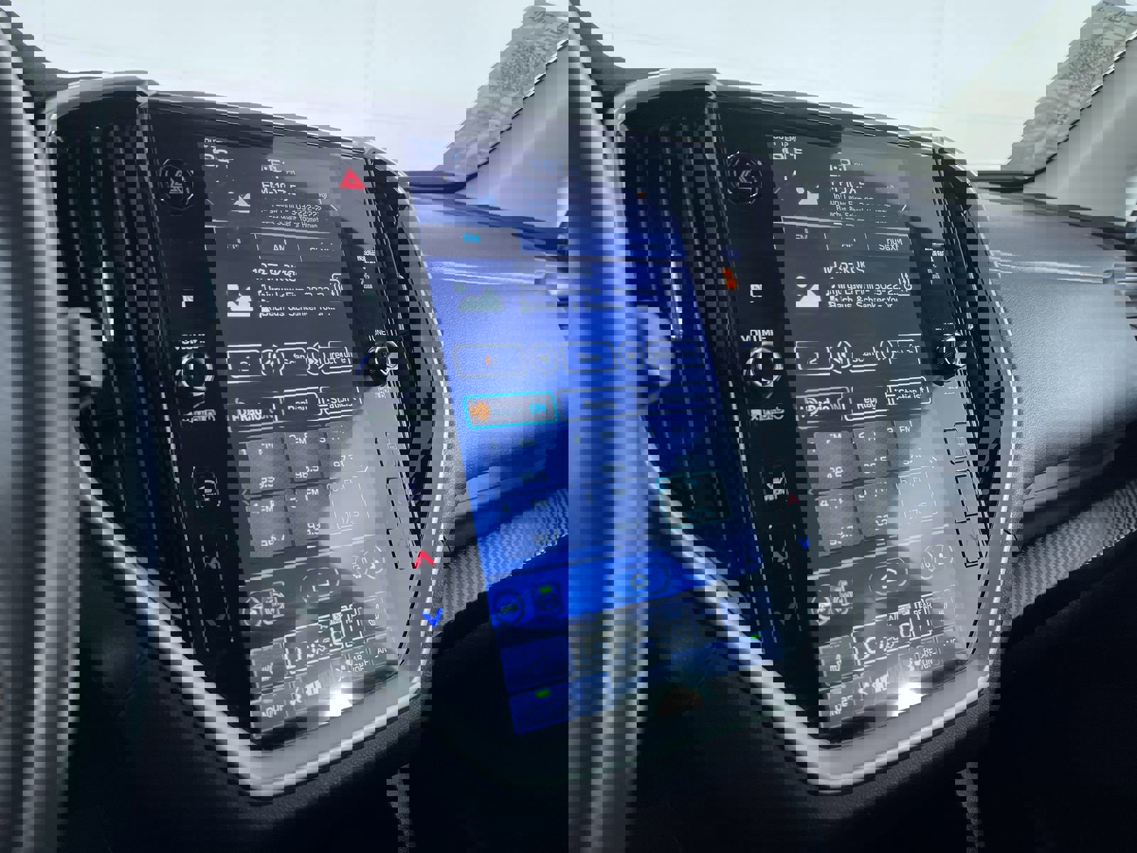 Used 2023 Subaru Ascent Premium w/ Convenience Package image 17