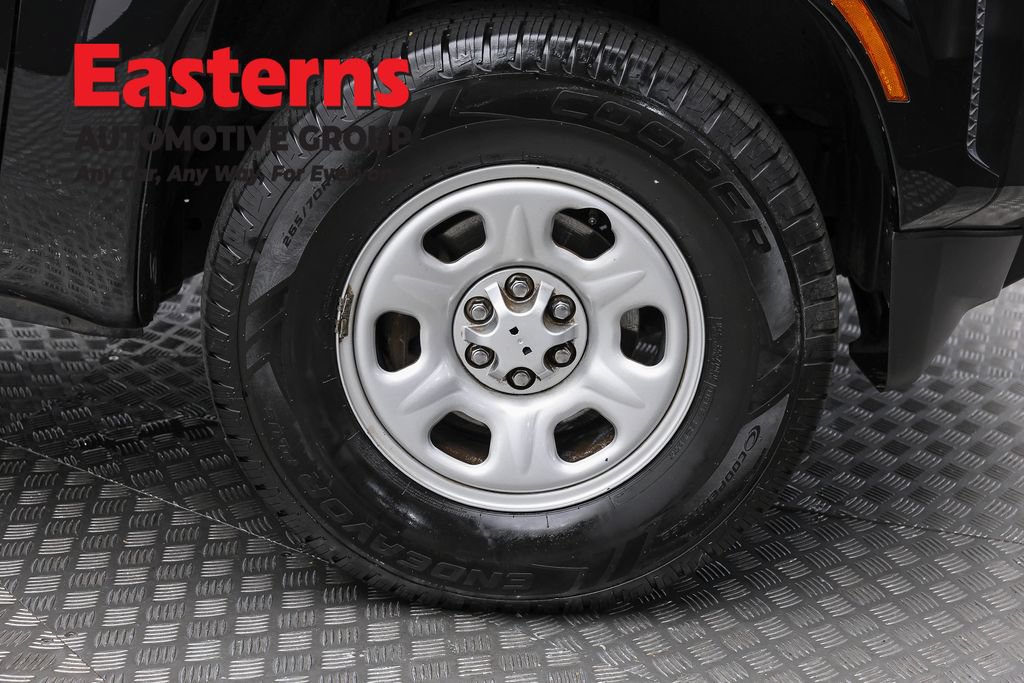 Used 2022 Nissan Frontier S RWD image 29